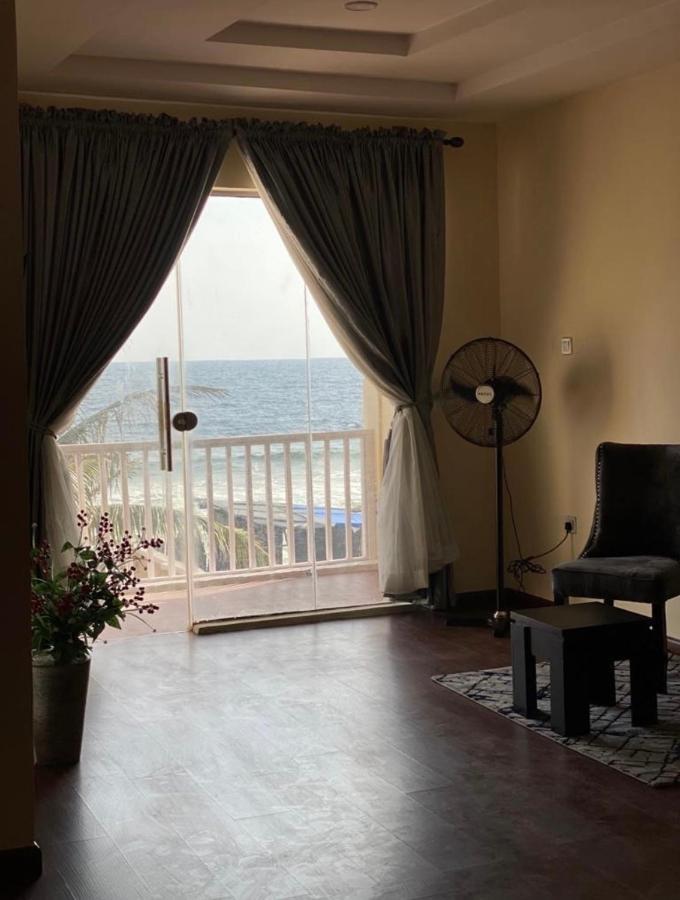 Oceanfront Wavecrest Hotel 레키 외부 사진