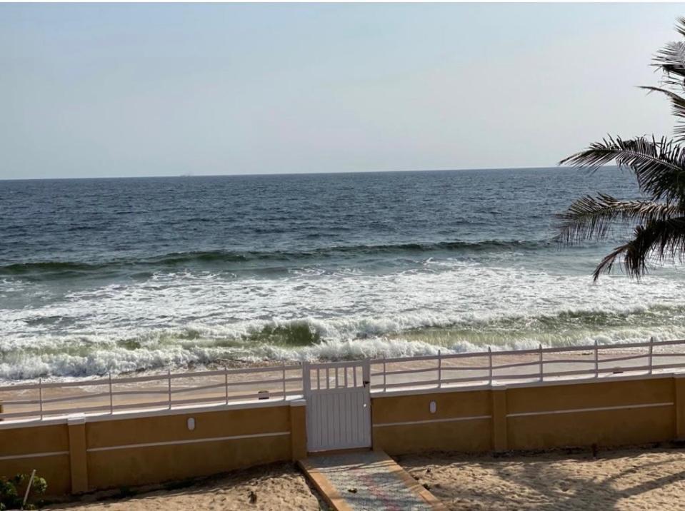 Oceanfront Wavecrest Hotel 레키 외부 사진