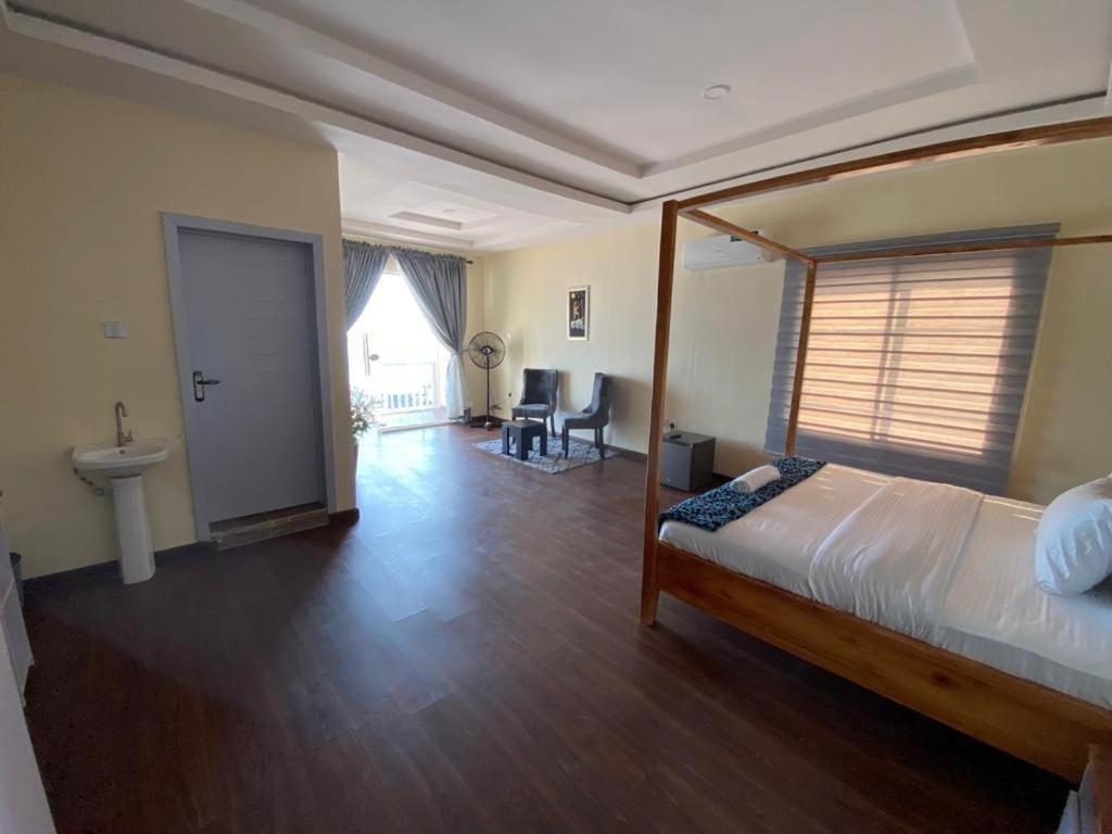 Oceanfront Wavecrest Hotel 레키 외부 사진